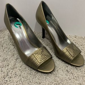 Calvin Klein Bronze Heels Size 8